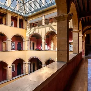 Cour Des Loges Lyon, A Radisson Collection ***** Lyon